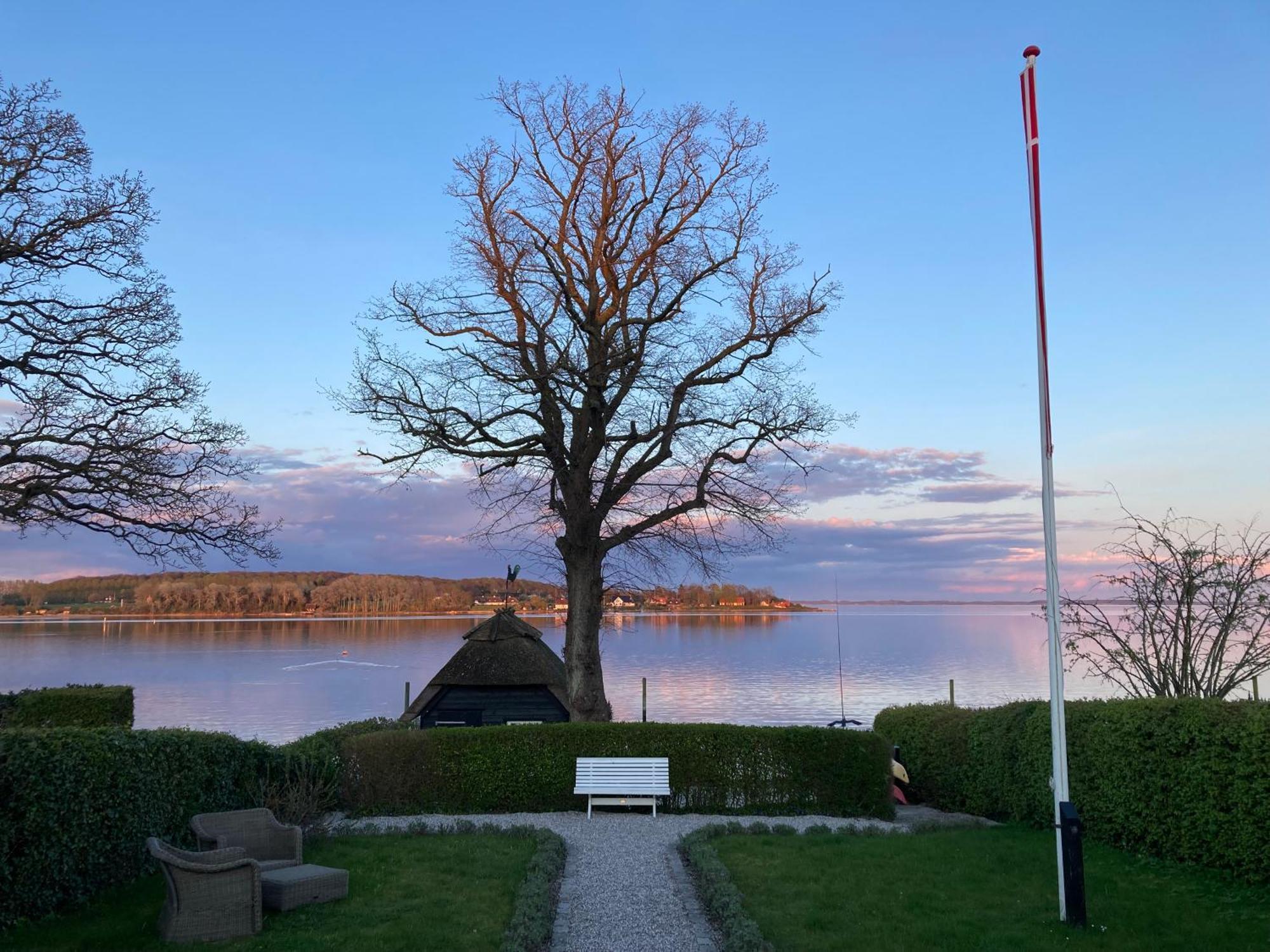 Troense Bed And Breakfast By The Sea Svendborg Exteriör bild